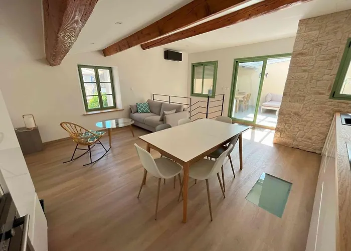 Maison Village